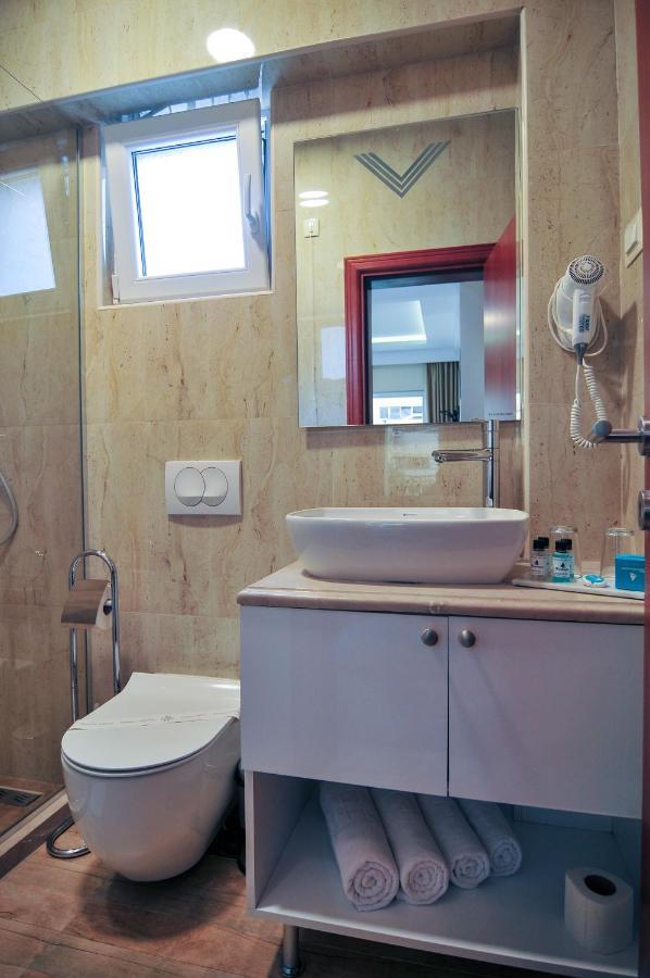 Hotel Montenegrino Тиват Екстериор снимка