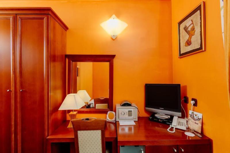 Hotel Montenegrino Тиват Екстериор снимка